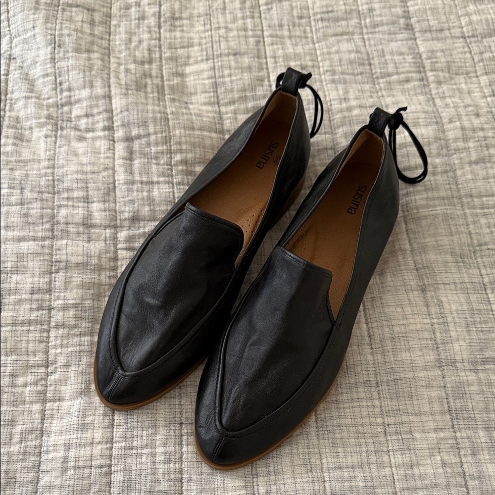 Susina Black Leather Flats
